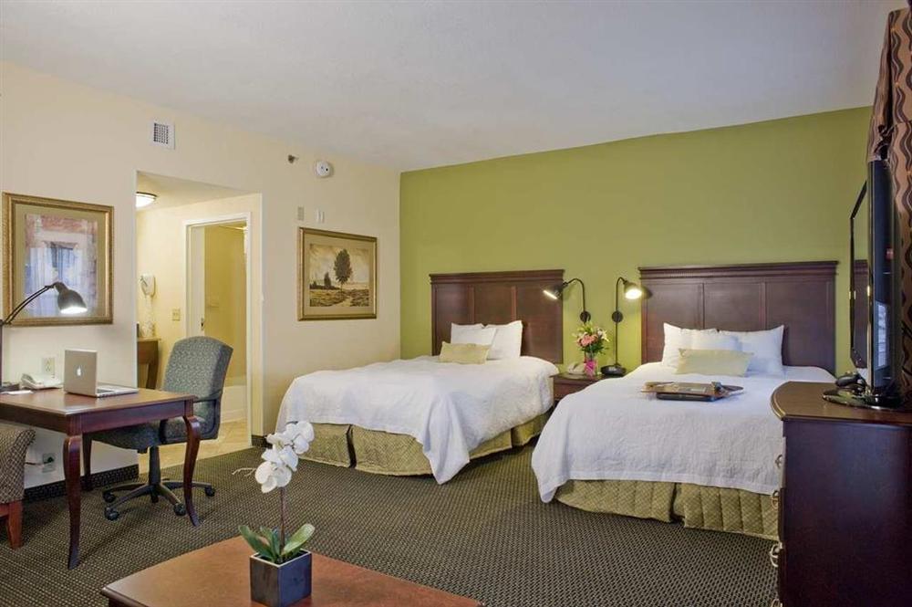 Hampton Inn & Suites Nashville-Smyrna Ruang foto